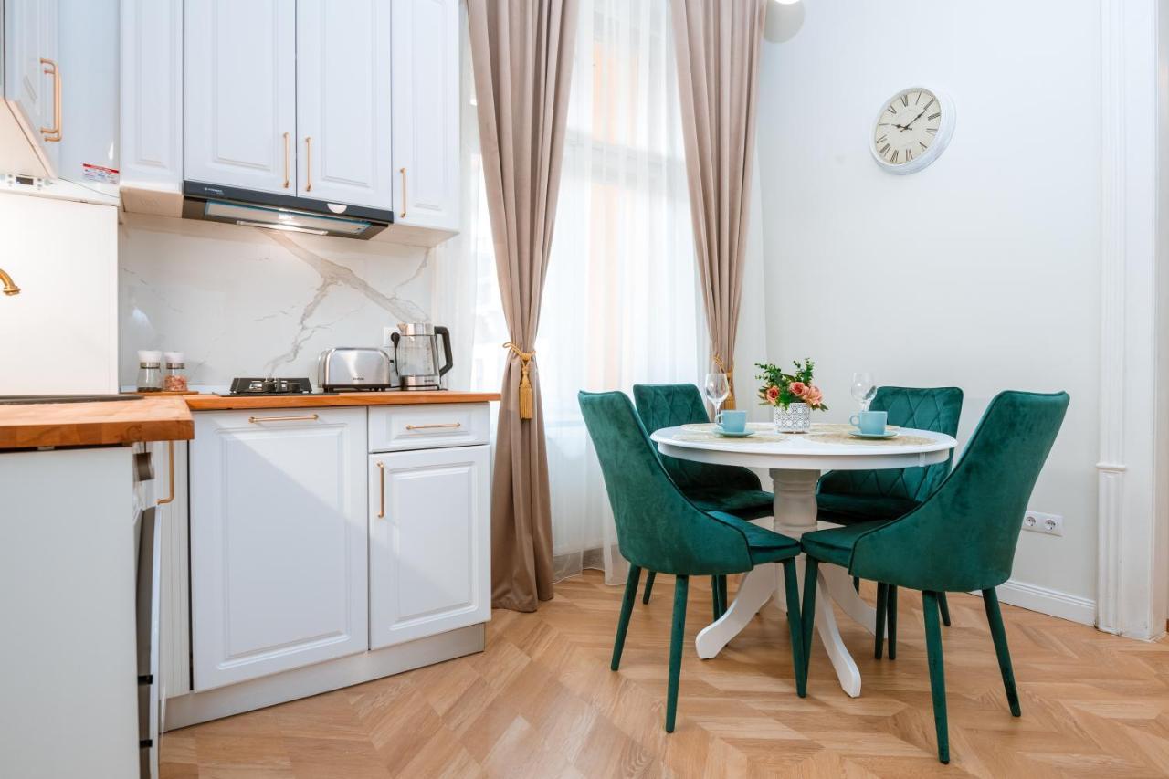 Apartament De Lux Central, P-Ta Matei Corvin Cluj-Napoca Buitenkant foto