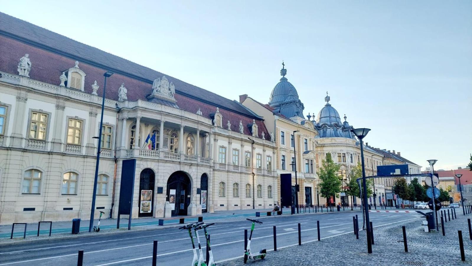 Apartament De Lux Central, P-Ta Matei Corvin Cluj-Napoca Buitenkant foto